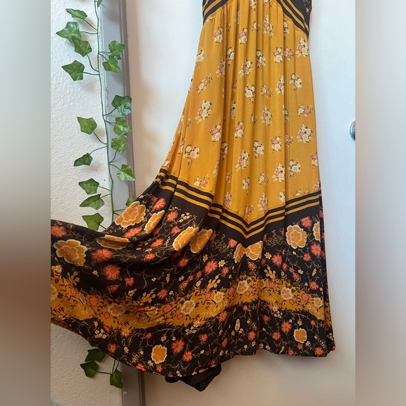 Free People 60's Sunrise Oblivion Keyhole Cut Out Dress Antique Gold size 8 - Picture 8 of 16